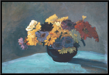 Marguerite-Paulet-bouquet-au-vase-noir-sur-table-verte